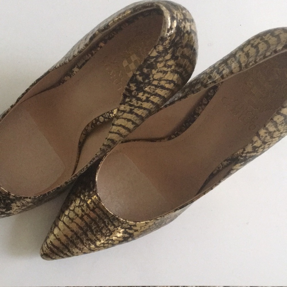 Vince Camuto Pump